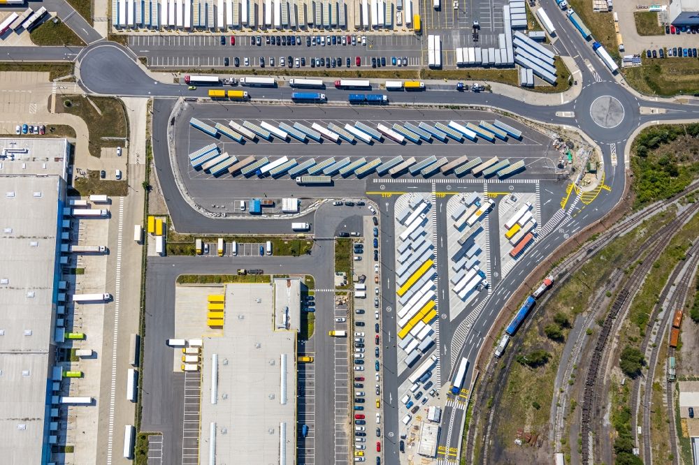 Dortmund aus der Vogelperspektive: Logistikzentrum des Internethändlers Amazon in Dortmund im Bundesland Nordrhein-Westfalen