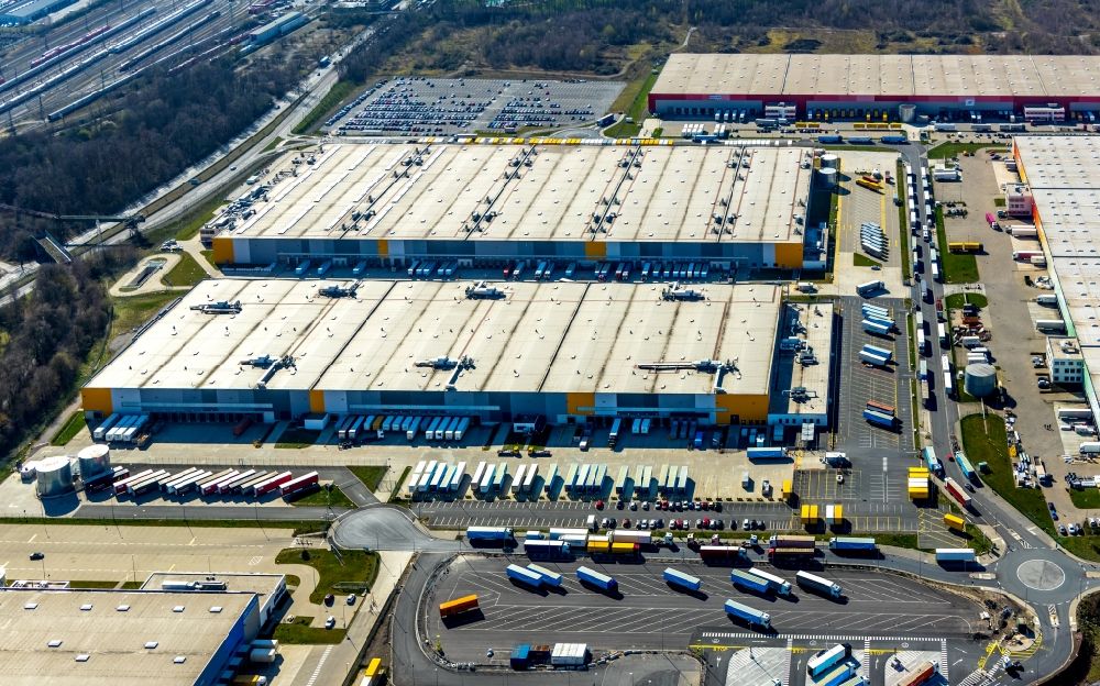 Dortmund von oben - Logistikzentrums des Internethändlers Amazon im Ortsteil Innenstadt-Nord in Dortmund im Bundesland Nordrhein-Westfalen