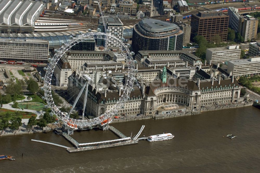 London aus der Vogelperspektive: London EDF Energy London Eye, auch Millennium Wheel genannt - ein Wahrzeichen von London
