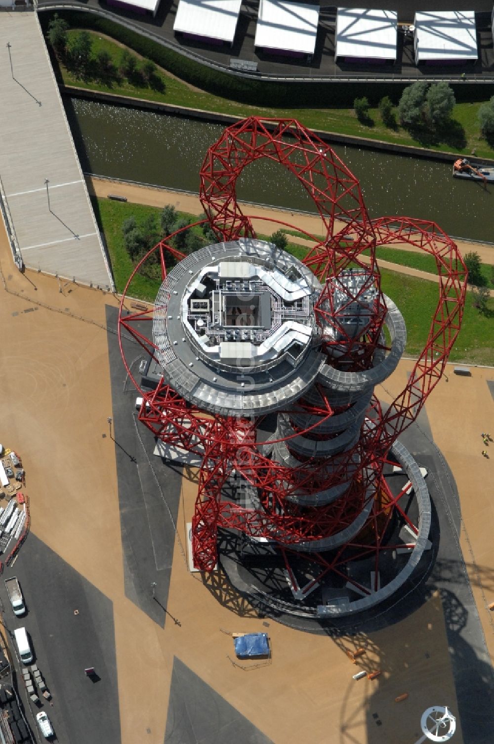 London von oben - London Olympia 2012 - Aussichtsturm ArcelorMittal Orbit