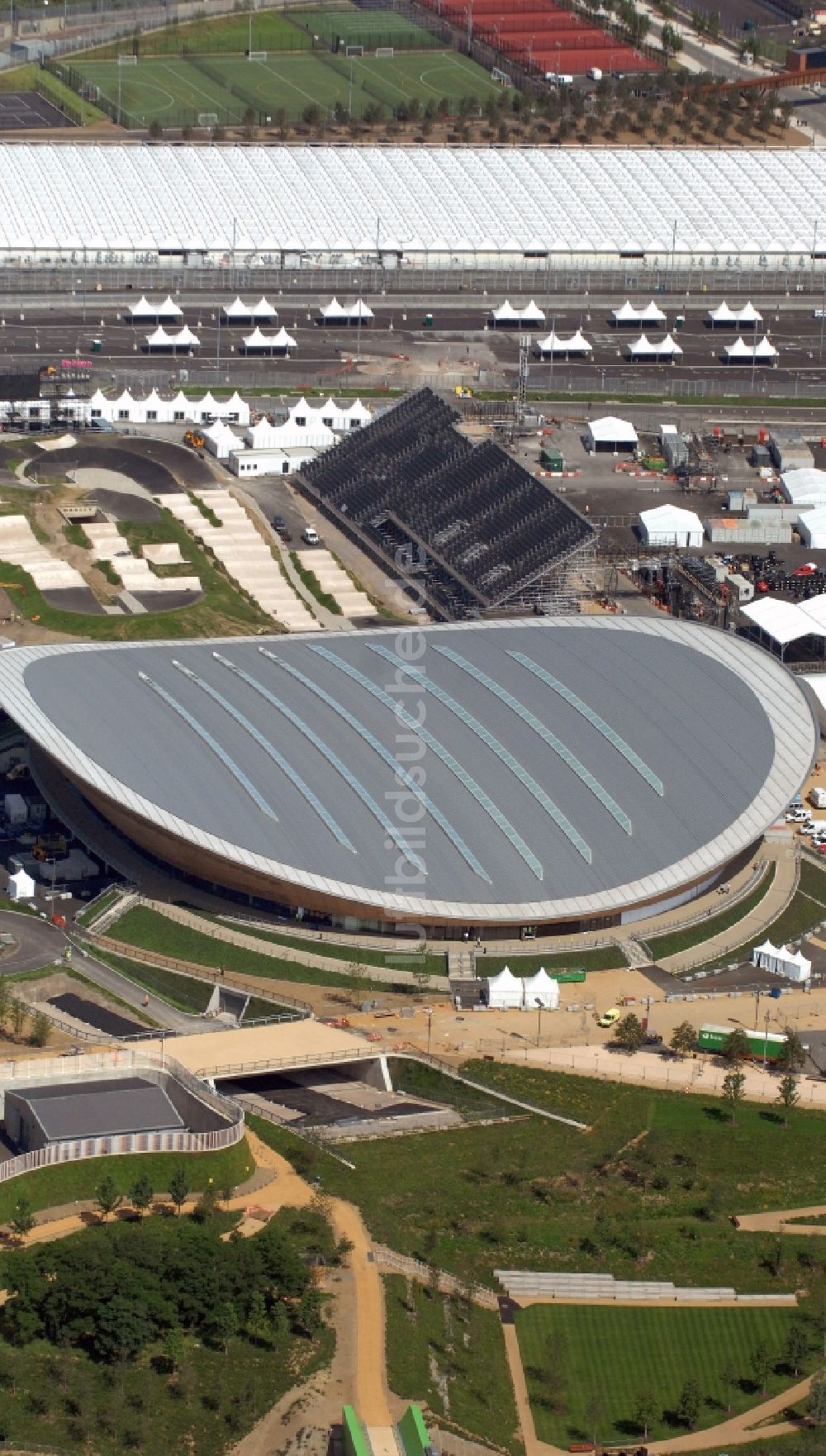London aus der Vogelperspektive: London Velopark im Olympiapark und ein Austragungsort der Olympischen Spiele 2012