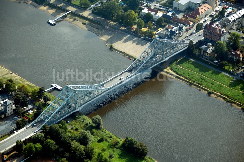 Luftaufnahme Dresden - Loschwitzer Brücke Blaues Wunder über dem Fluss Elbe in Dresden im Bundesland Sachsen