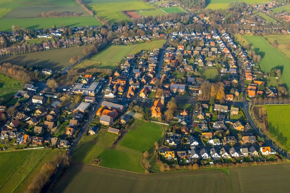 Luftaufnahme Haltern am See - Luftbild vom Ortsteil Lavesum in Haltern am See im Bundesland Nordrhein-Westfalen, Deutschland