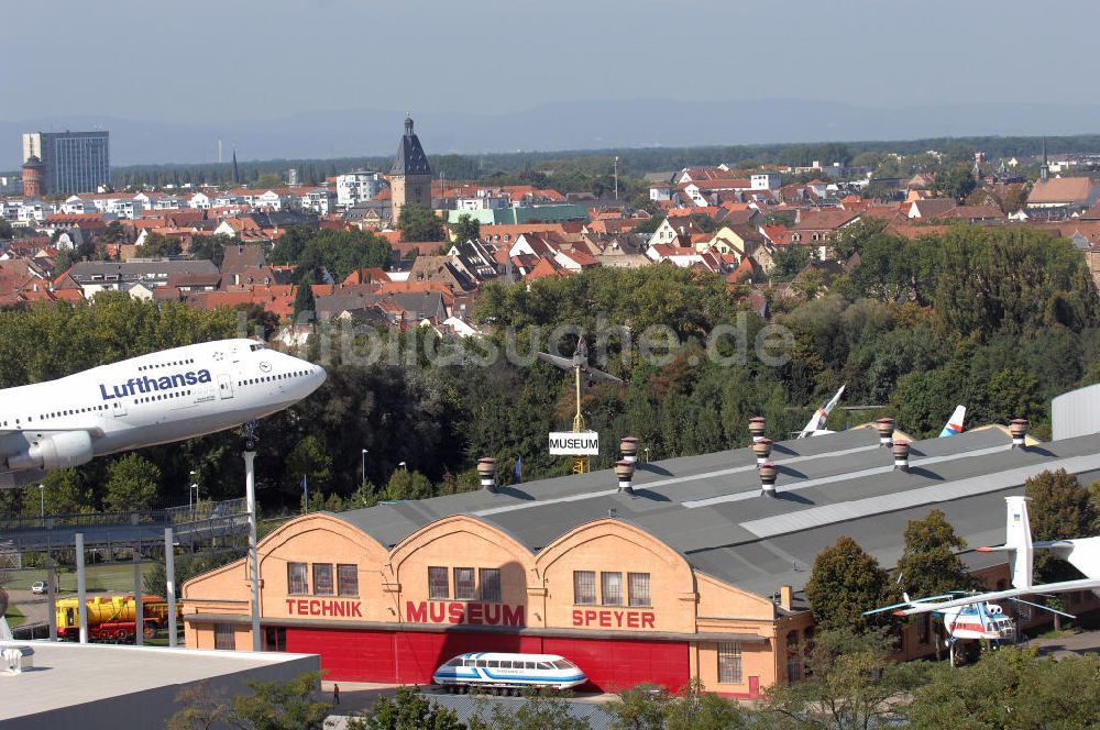 SPEYER von oben - LUFTHANSA BOEING 747 auf dem Gelände des Technik-Museum Speyer.