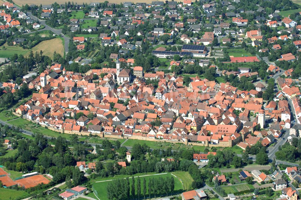 Luftbild Mainbernheim - Mainbernheim mit Stadtmauer
