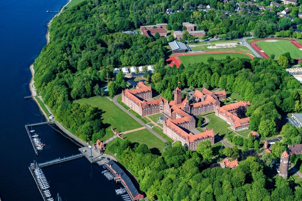 Flensburg aus der Vogelperspektive: Marineschule Mürwik in Flensburg im Bundesland Schleswig-Holstein