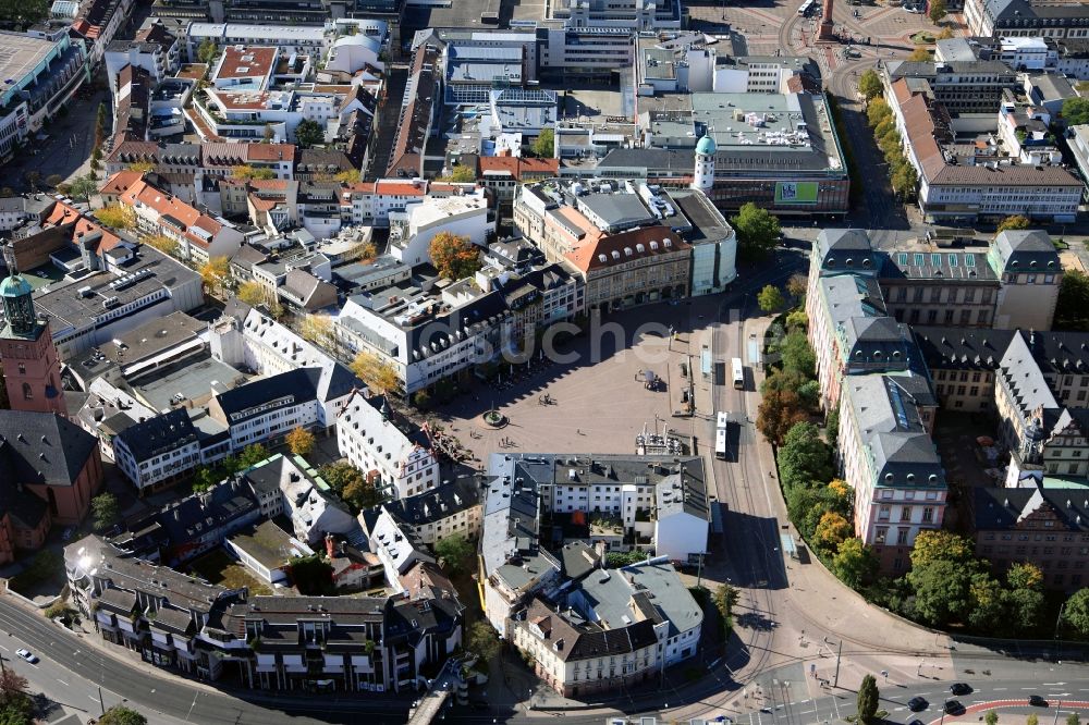 Luftbild Darmstadt - Marktplatz und Altes Rathaus in der Innenstadt von Darmstadt im Bundesland Hessen