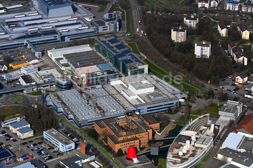 Luftaufnahme Bruchsal - Maschinenbau- Werksgelände der SEW-EURODRIVE GmbH & Co KG in Bruchsal im Bundesland Baden-Württemberg, Deutschland