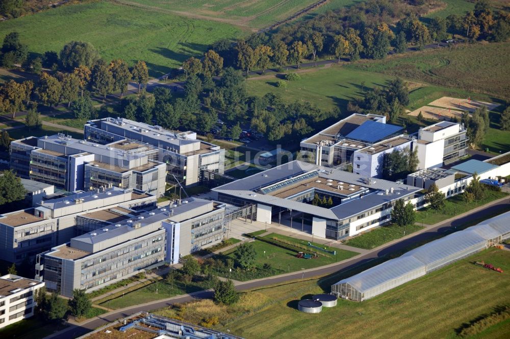 Potsdam aus der Vogelperspektive: Max - Planck - Institute in Potsdam im Bundesland Brandenburg