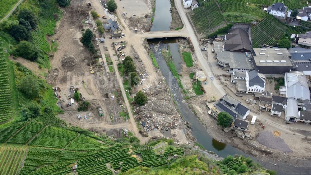 Luftbild Mayschoß - Mayschoß nach der Hochwasserkatastrophe im Ahrtal diesen Jahres im Bundesland Rheinland-Pfalz, Deutschland