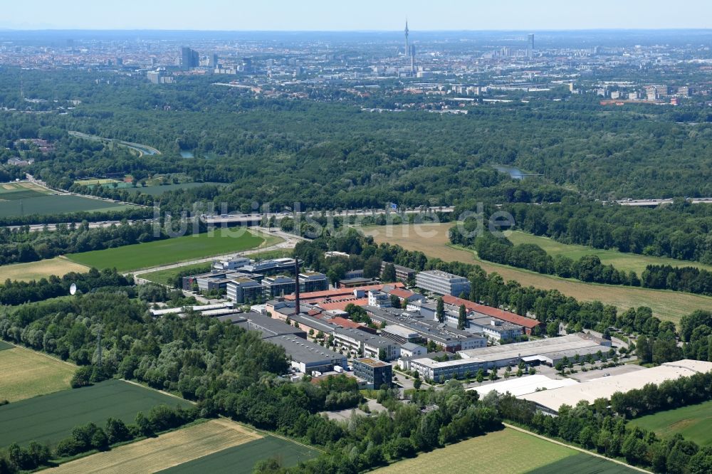 Luftaufnahme Ismaning - Medien- und Gewerbepark - AGROB in Ismaning im Bundesland Bayern, Deutschland