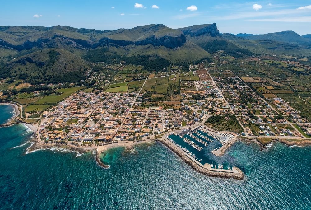 Luftaufnahme Colonia de Sant Pere - Meeres-Küste in Colonia de Sant Pere in Balearische Insel Mallorca, Spanien