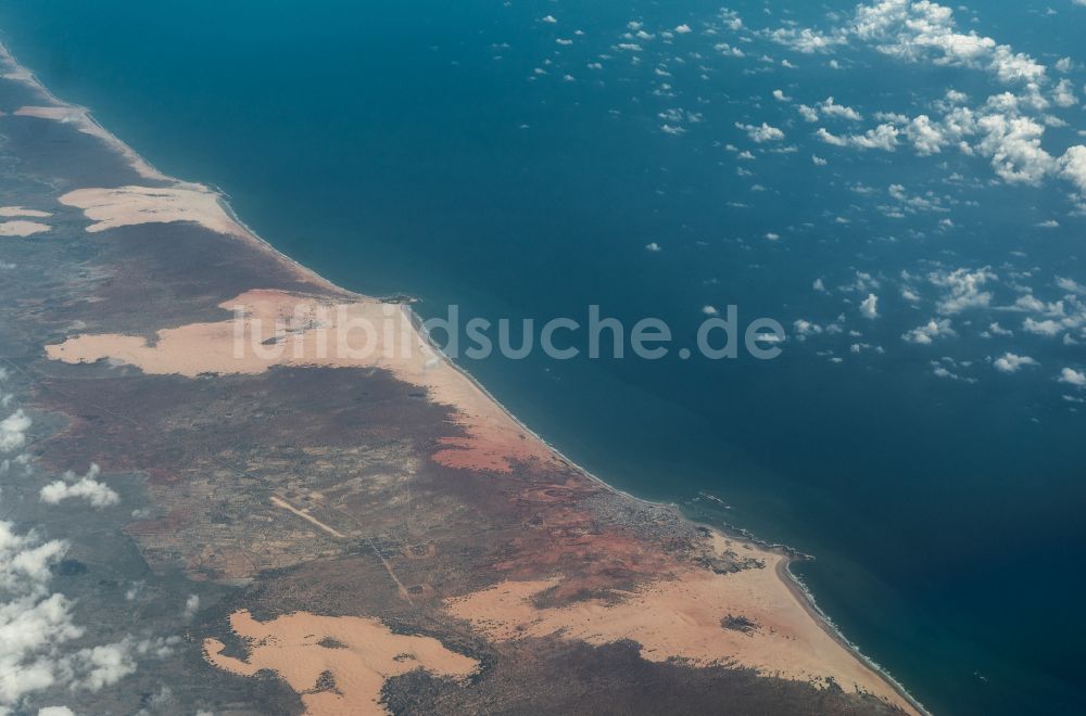 Luftaufnahme Baraawe - Meeres-Küste Indischer Ocean in Baraawe in Shabeellaha Hoose, Somalia