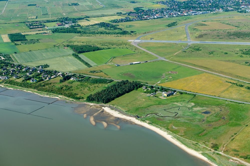 Luftaufnahme Sylt-Ost - Meeres-Küste der Nordsee in Keitum-Munkmarsch im Bundesland Schleswig-Holstein
