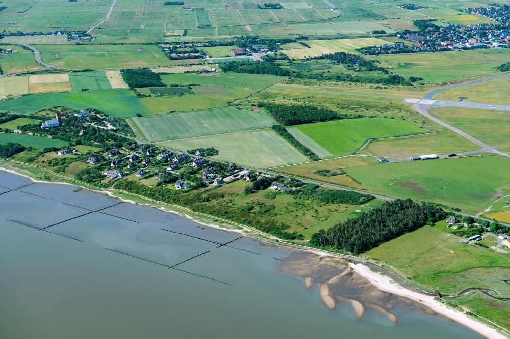 Luftaufnahme Sylt-Ost - Meeres-Küste der Nordsee in Keitum im Bundesland Schleswig-Holstein