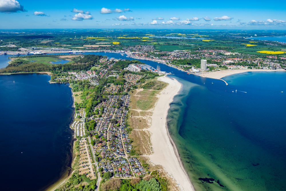 Luftbild Lübeck - Meeres-Küste der Nordsee und Verlauf der Trave in Travemünde im Bundesland Schleswig-Holstein