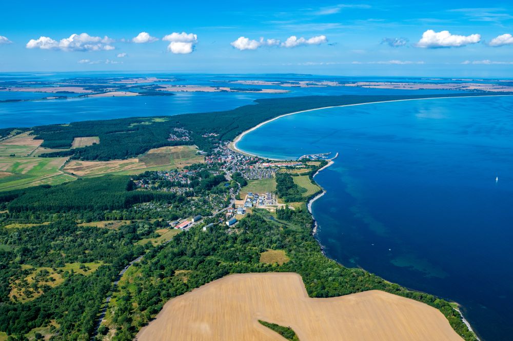 Luftbild Glowe - Meeres-Küste der Ostsee bei Rügen in Glowe im Bundesland Mecklenburg-Vorpommern