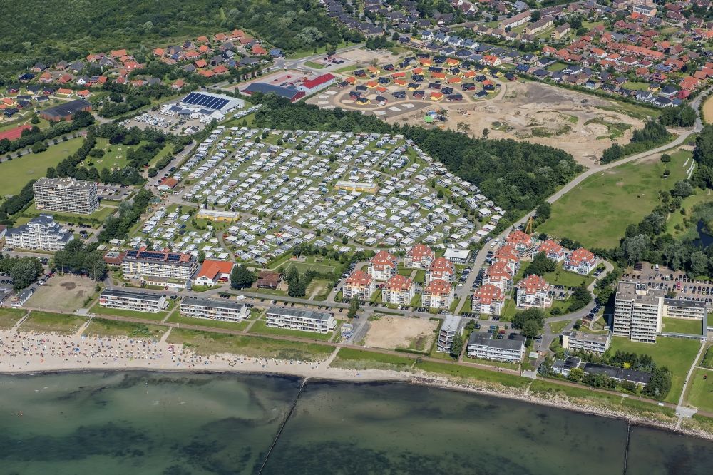 Großenbrode aus der Vogelperspektive: Meeres-Küste der Ostsee in Großenbrode im Bundesland Schleswig-Holstein
