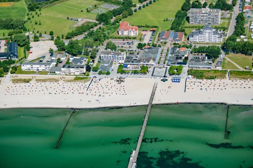 Großenbrode aus der Vogelperspektive: Meeres-Küste der Ostsee in Großenbrode im Bundesland Schleswig-Holstein