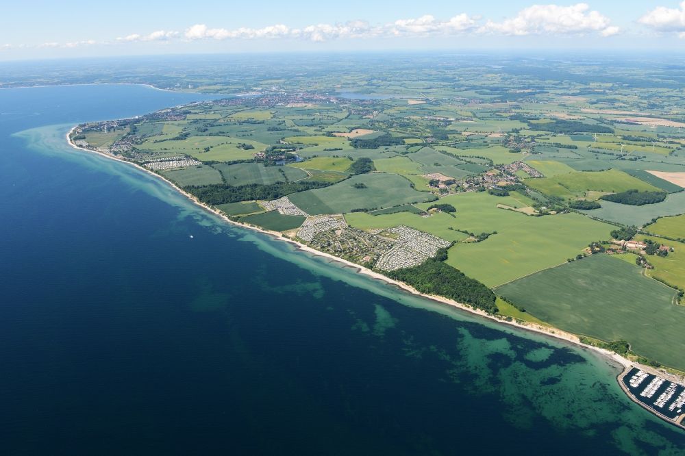 Luftaufnahme Rettin - Meeres-Küste der Ostsee in Rettin im Bundesland Schleswig-Holstein