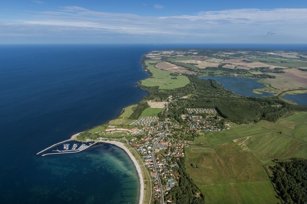 Luftbild Glowe - Meeres-Küste Ostsee Rügen in Glowe im Bundesland Mecklenburg-Vorpommern