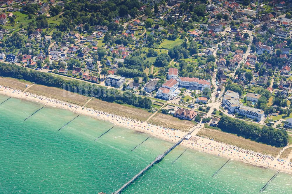 Zingst aus der Vogelperspektive: Meeres-Küste der Ostsee in Zingst im Bundesland Mecklenburg-Vorpommern, Deutschland