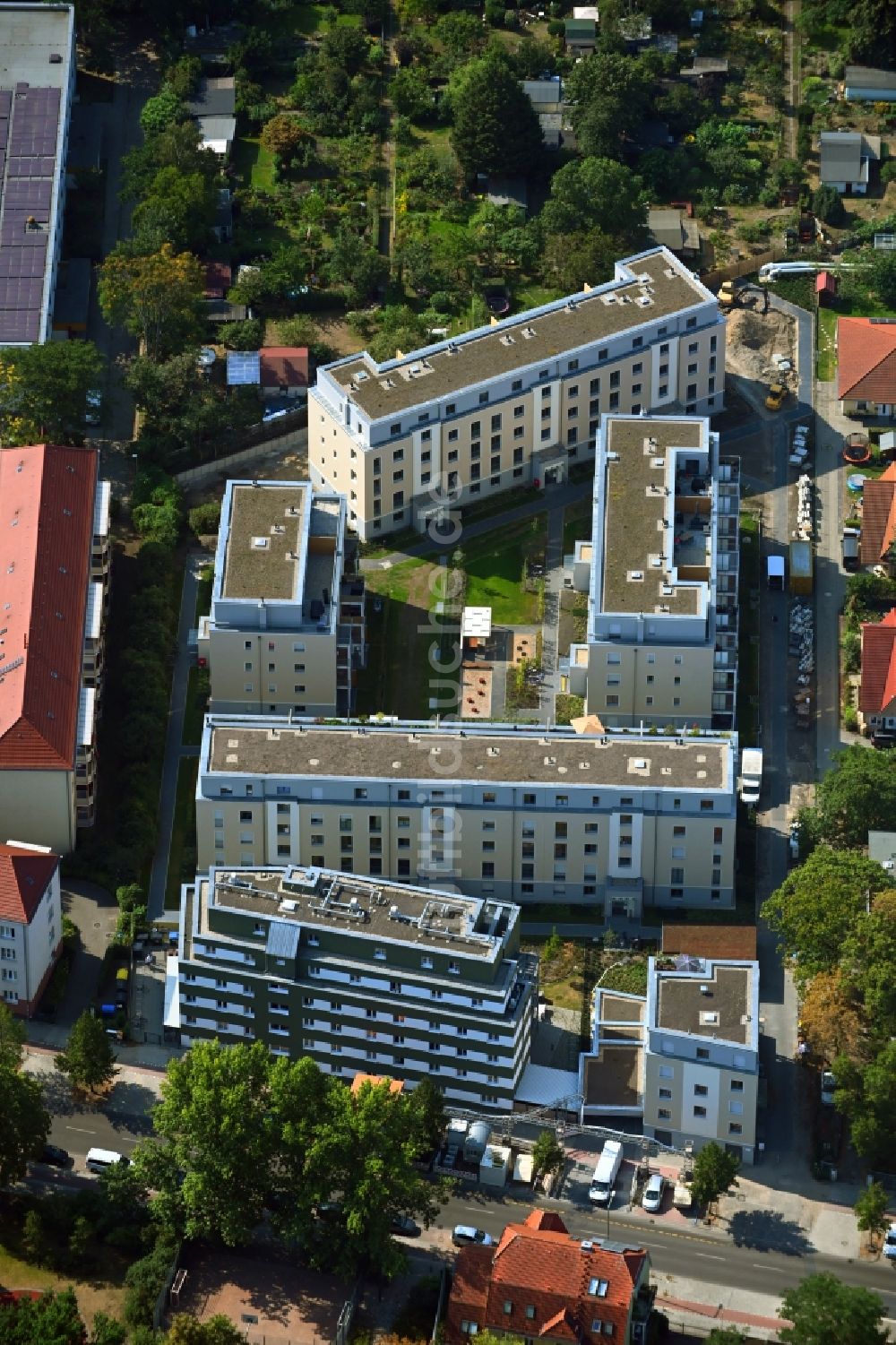 Luftbild Berlin - Mehrfamilienhaus-Wohnanlage entlang der Einbecker Straße im Ortsteil Lichtenberg in Berlin, Deutschland