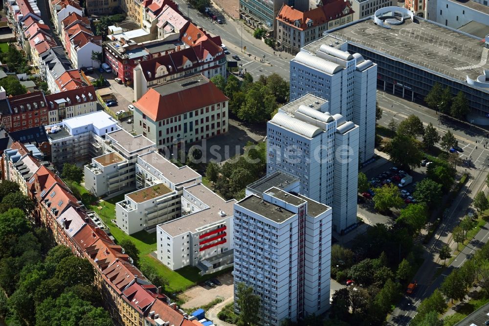 Erfurt von oben - Mehrfamilienhaus-Wohnanlage der GWH Immobilien Holding GmbH in Erfurt im Bundesland Thüringen, Deutschland