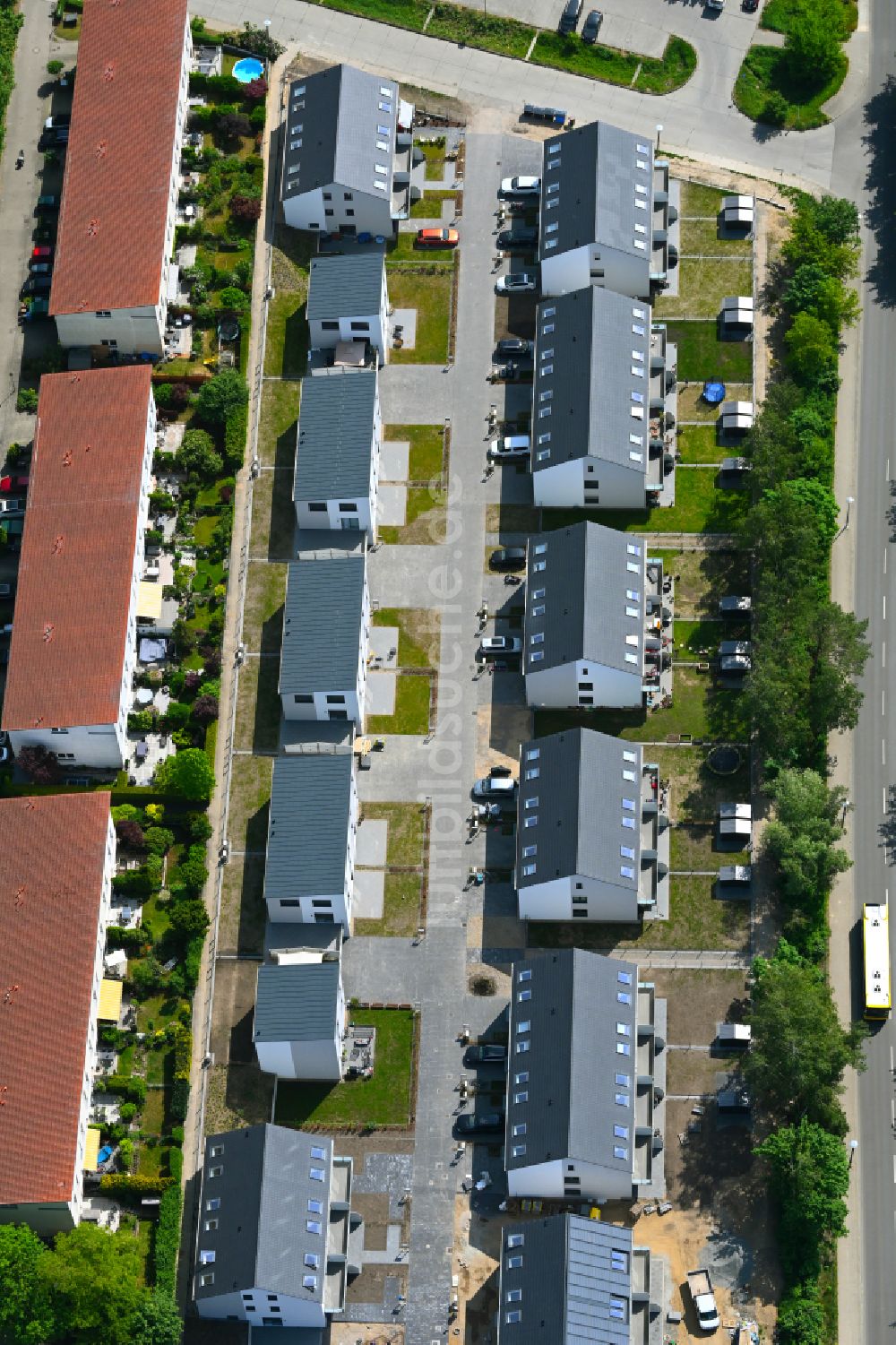 Luftbild Berlin - Mehrfamilienhaus-Wohnanlage Am Niederfeld - Rosenhagener Straße - Hohenseeweg - Steffenshagener Straße in Berlin, Deutschland