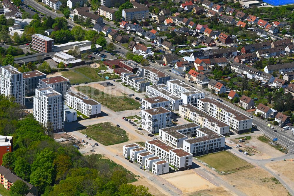 Luftaufnahme Wolfsburg - Mehrfamilienhaus-Wohnanlage im Ortsteil Hellwinkel in Wolfsburg im Bundesland Niedersachsen, Deutschland
