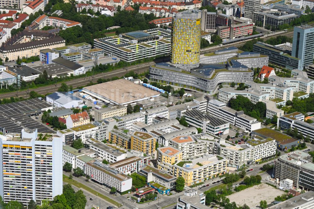 München von oben - Mehrfamilienhaus-Wohnanlage im Ortsteil Sendling-Westpark in München im Bundesland Bayern, Deutschland
