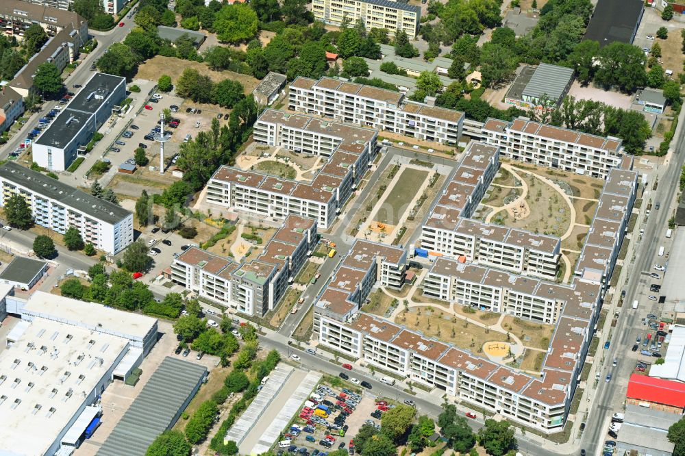 Erfurt von oben - Mehrfamilienhaus-Wohnanlage der Projektgesellschaft Erfurt Nr.8 GmbH im Ortsteil Krämpfervorstadt in Erfurt im Bundesland Thüringen, Deutschland