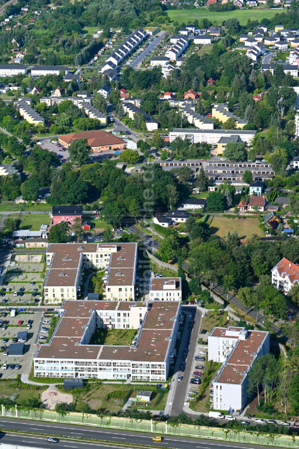 Luftbild Bernau - Mehrfamilienhaus-Wohnanlage Waldquartier in Bernau im Bundesland Brandenburg, Deutschland