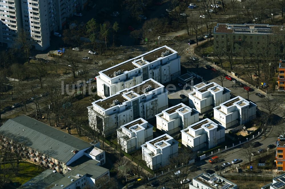 Luftaufnahme Berlin - Mehrfamilienhaus-Wohnanlage Westendpark in Berlin