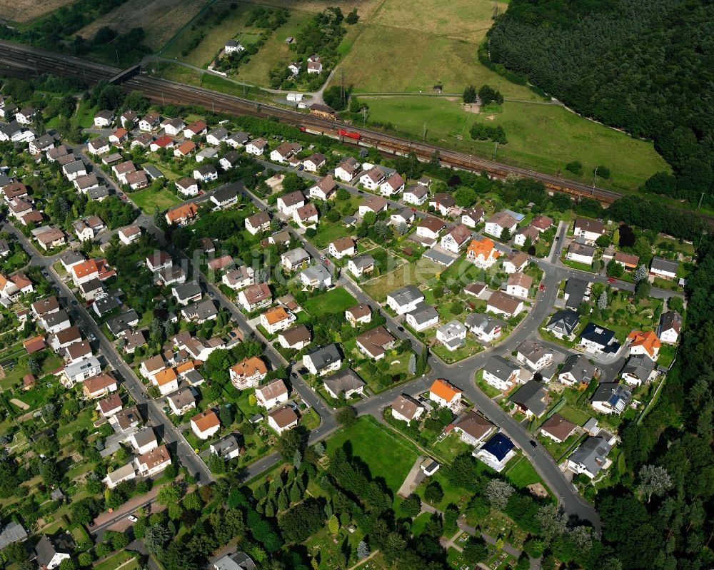 Kleinlinden aus der Vogelperspektive: Mehrfamilienhaussiedlung in Kleinlinden im Bundesland Hessen, Deutschland
