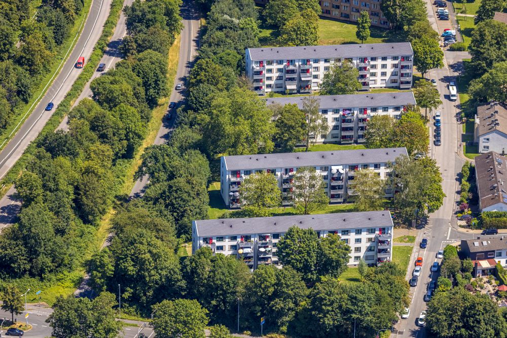 Luftaufnahme Mülheim an der Ruhr - Mehrfamilienhaussiedlung in Mülheim an der Ruhr im Bundesland Nordrhein-Westfalen, Deutschland