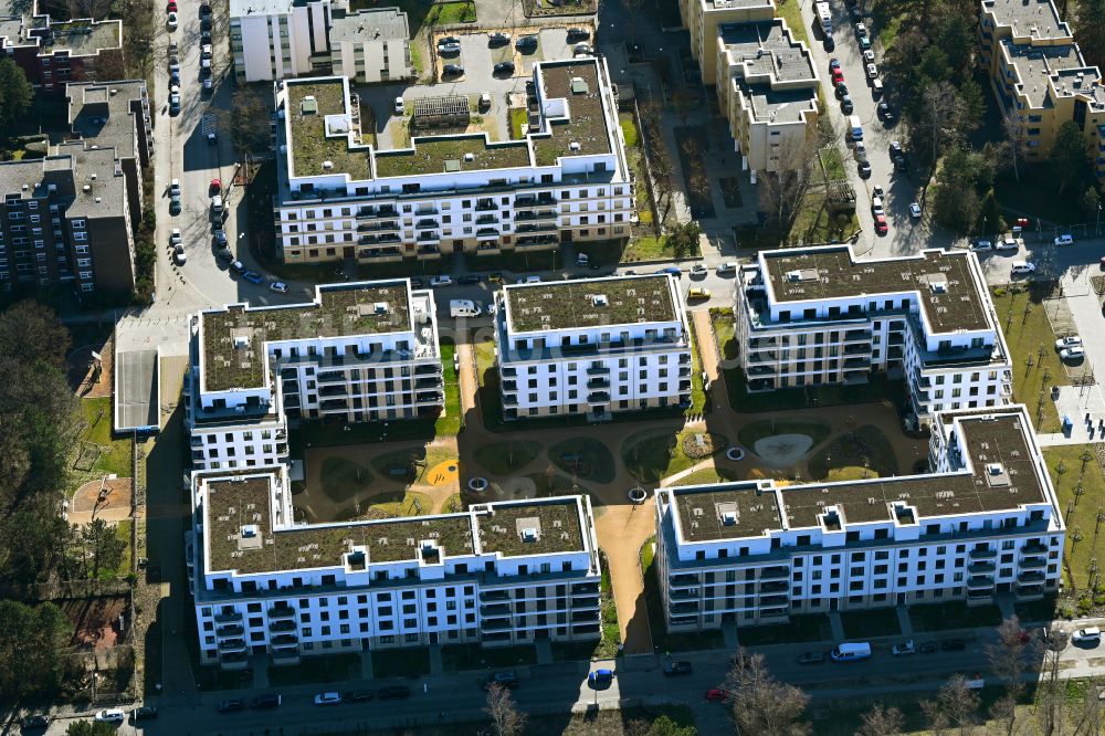 Luftaufnahme Berlin - Mehrfamilienhaussiedlung an der Rue Montesquieu in Berlin, Deutschland