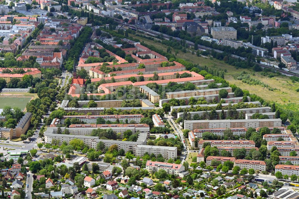 Luftbild Berlin - Mehrfamilienhaussiedlung zwischen Granitzstraße und Kissingenstraße in Berlin, Deutschland