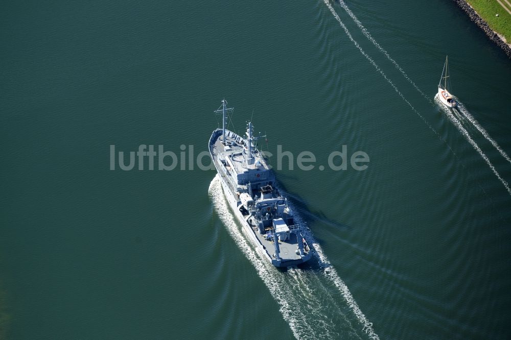 Luftaufnahme Kiel - Mehrzweckschiff Y862 Helmsand auf dem Nord-Ostsee-Kanal in Kiel im Bundesland Schleswig-Holstein