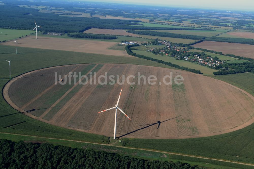 Luftaufnahme Lübesse - Melorationskreis auf Feldern bei Lübesse im Bundesland Mecklenburg-Vorpommern