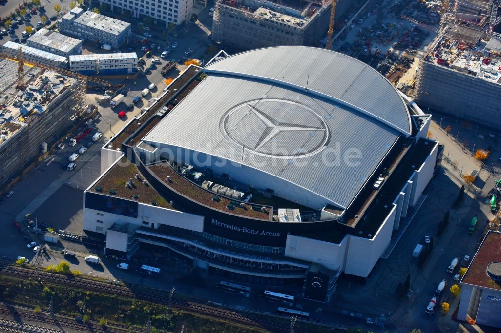 Berlin aus der Vogelperspektive: Mercedes-Benz-Arena im im Anschutz Areal im Stadtteil Friedrichshain in Berlin