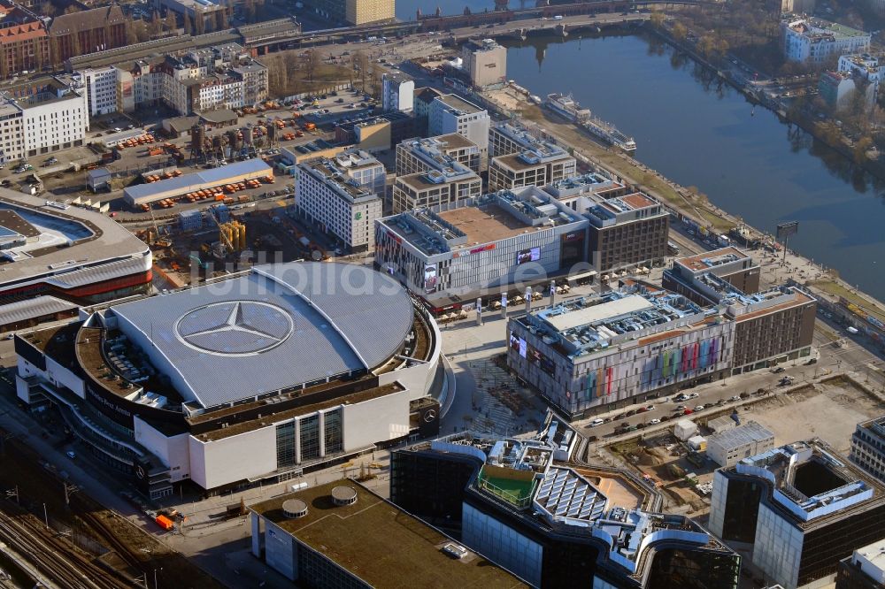 Berlin aus der Vogelperspektive: Mercedes-Benz-Arena im Anschutz Areal im Stadtteil Friedrichshain in Berlin