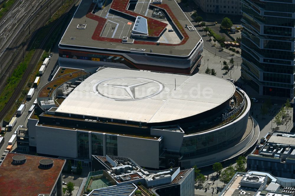 Luftbild Berlin - Mercedes-Benz-Arena im Anschutz Areal im Stadtteil Friedrichshain in Berlin