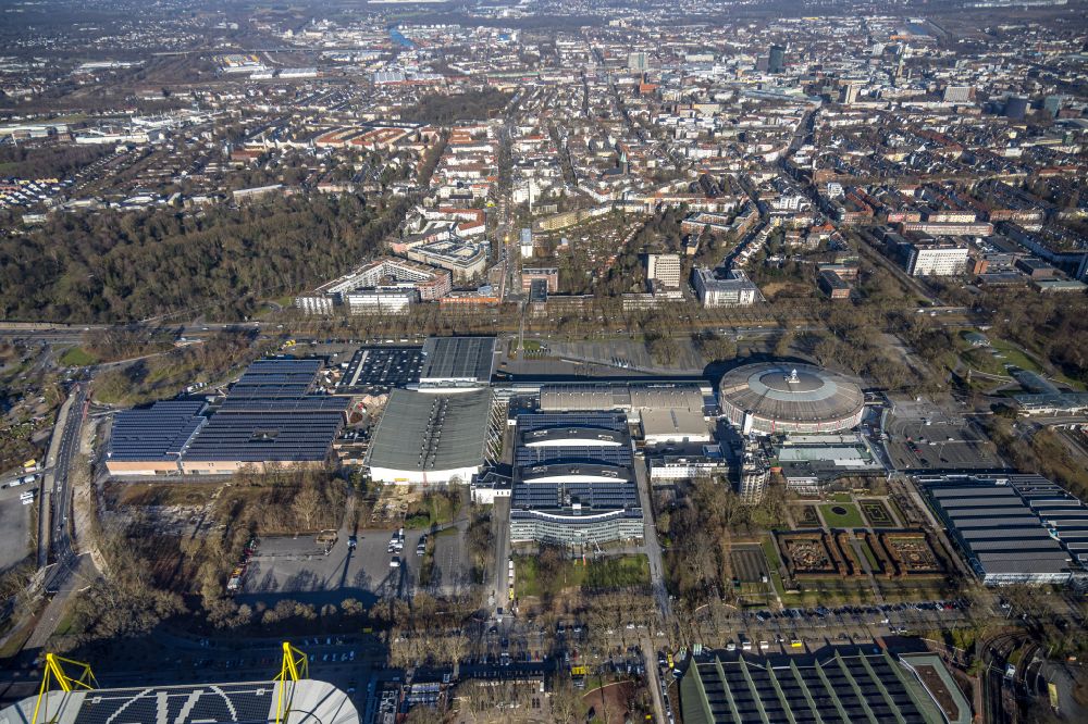 Luftaufnahme Dortmund - Messevorplatzes der Messe Dortmund an den Westfalenhallen Dortmund am Rheinlanddamm in Dortmund im Bundesland Nordrhein-Westfalen