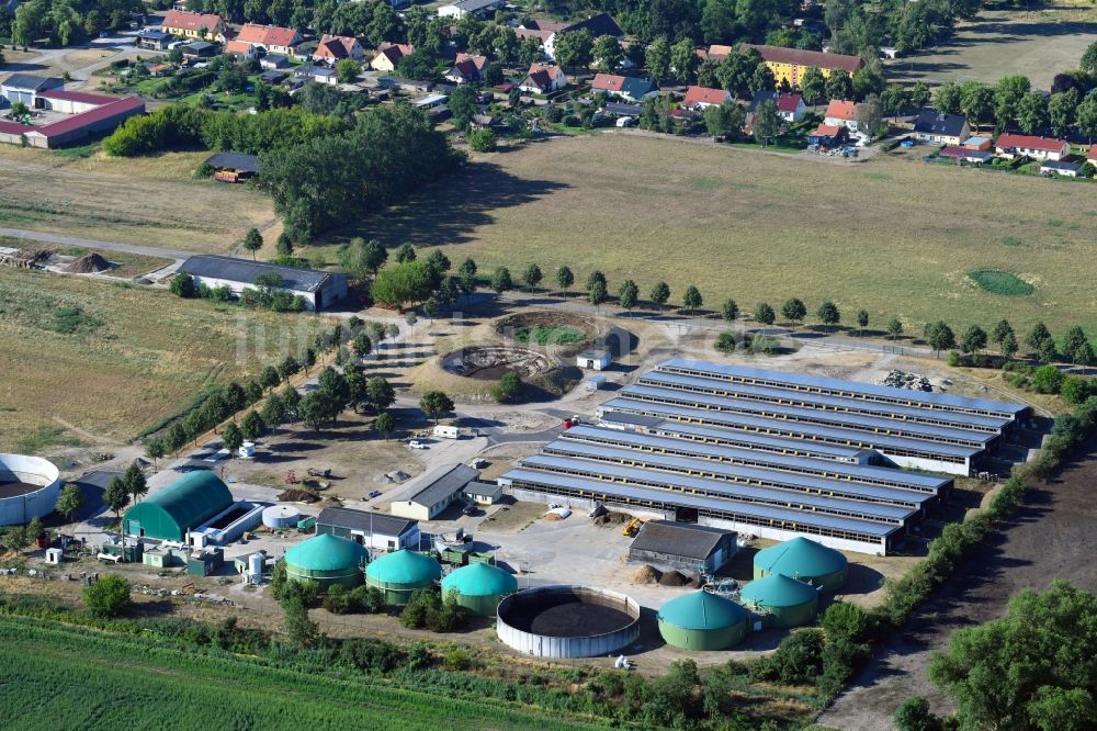 Luftbild Nauen - Milchviehanlage und Tierzucht- Stallanlagen mit Kühen in Nauen im Bundesland Brandenburg, Deutschland