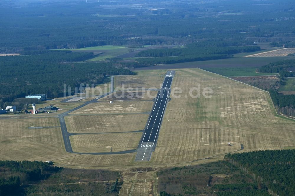 Luftbild Faßberg - Militär- Flugplatz Fliegerhorst Faßberg in Faßberg im Bundesland Niedersachsen, Deutschland