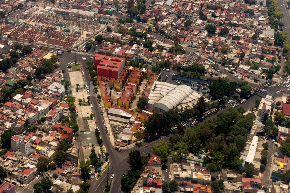 Luftbild Ciudad de Mexico - Mischbebauung Wohngebiets- und Gewerbeflächen in Ciudad de Mexico in Mexiko
