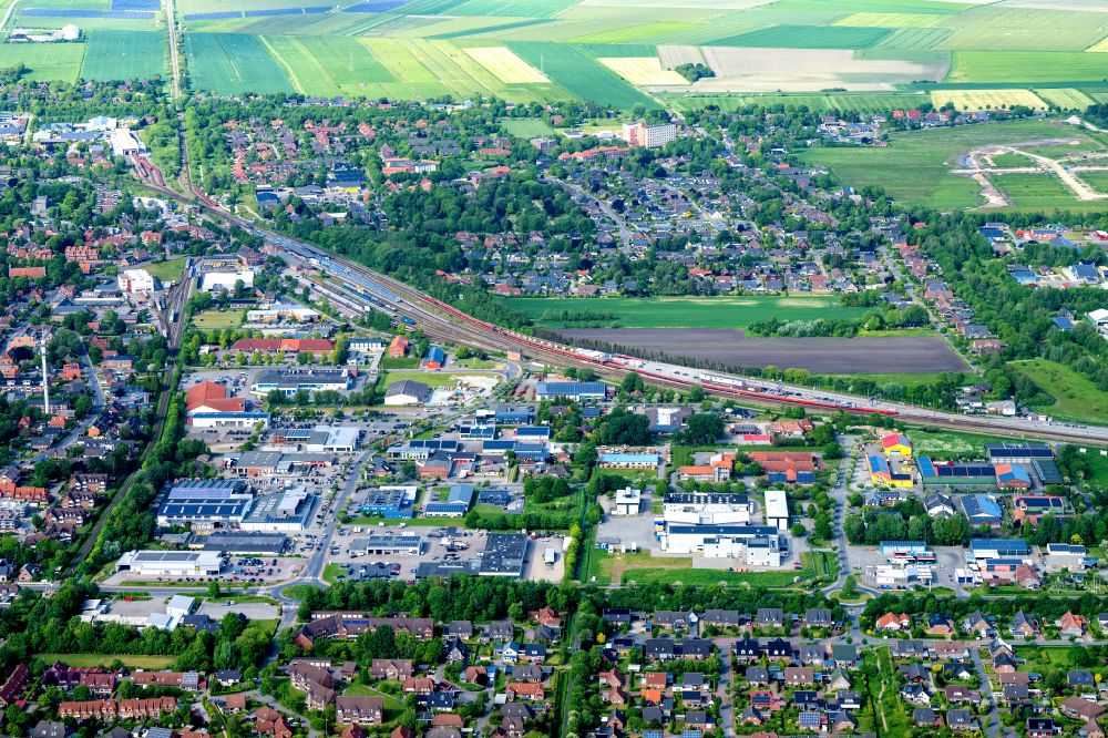 Luftbild Niebüll - Mischbebauung der Wohngebiets- und Gewerbeflächen in Niebüll im Bundesland Schleswig-Holstein, Deutschland