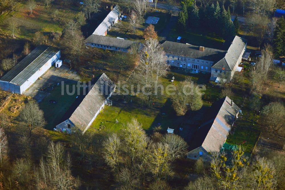 Luftaufnahme Bernau - Mischbebauung der Wohngebiets- und Gewerbeflächen im Ortsteil Schönow in Bernau im Bundesland Brandenburg, Deutschland