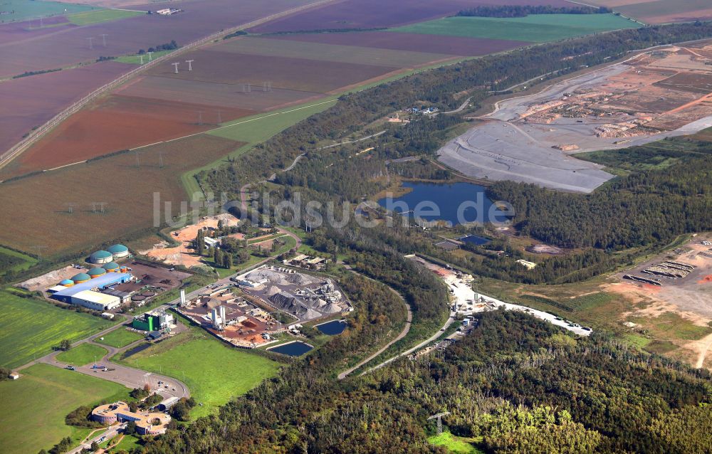 Luftbild Schkopau - Mülldeponie in Schkopau, Ortsteil Lochau im Bundesland Sachsen-Anhalt, Deutschland